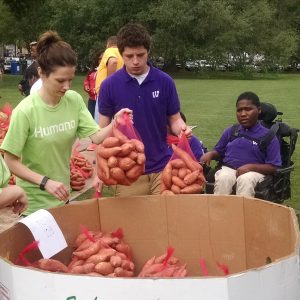 Humana volunteers in Louisiana